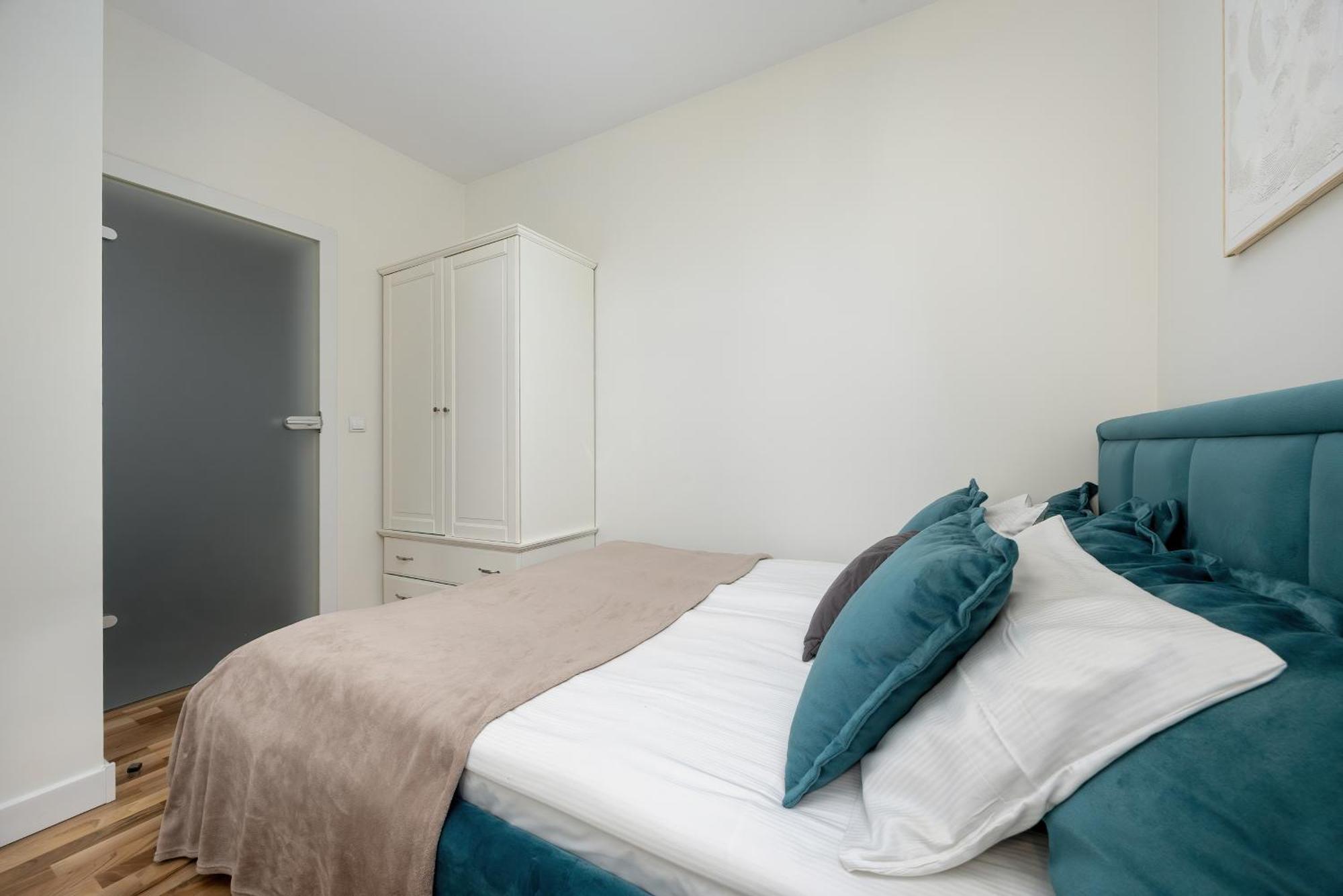 Apartment Rakowska Warsaw Wlochy By Noclegi Renters Dış mekan fotoğraf